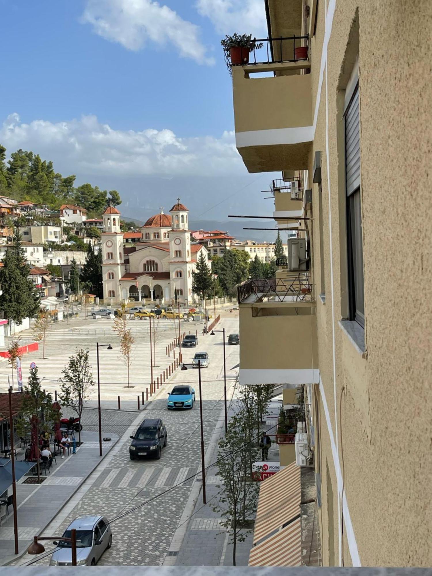 Beratinus Apartment In Berat Center Екстер'єр фото