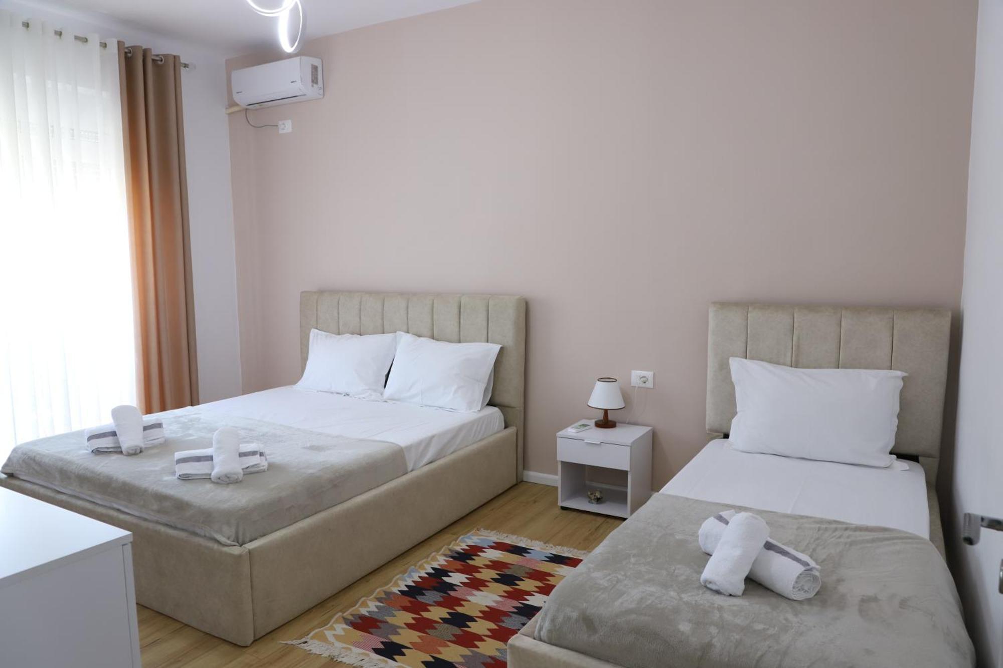 Beratinus Apartment In Berat Center Екстер'єр фото