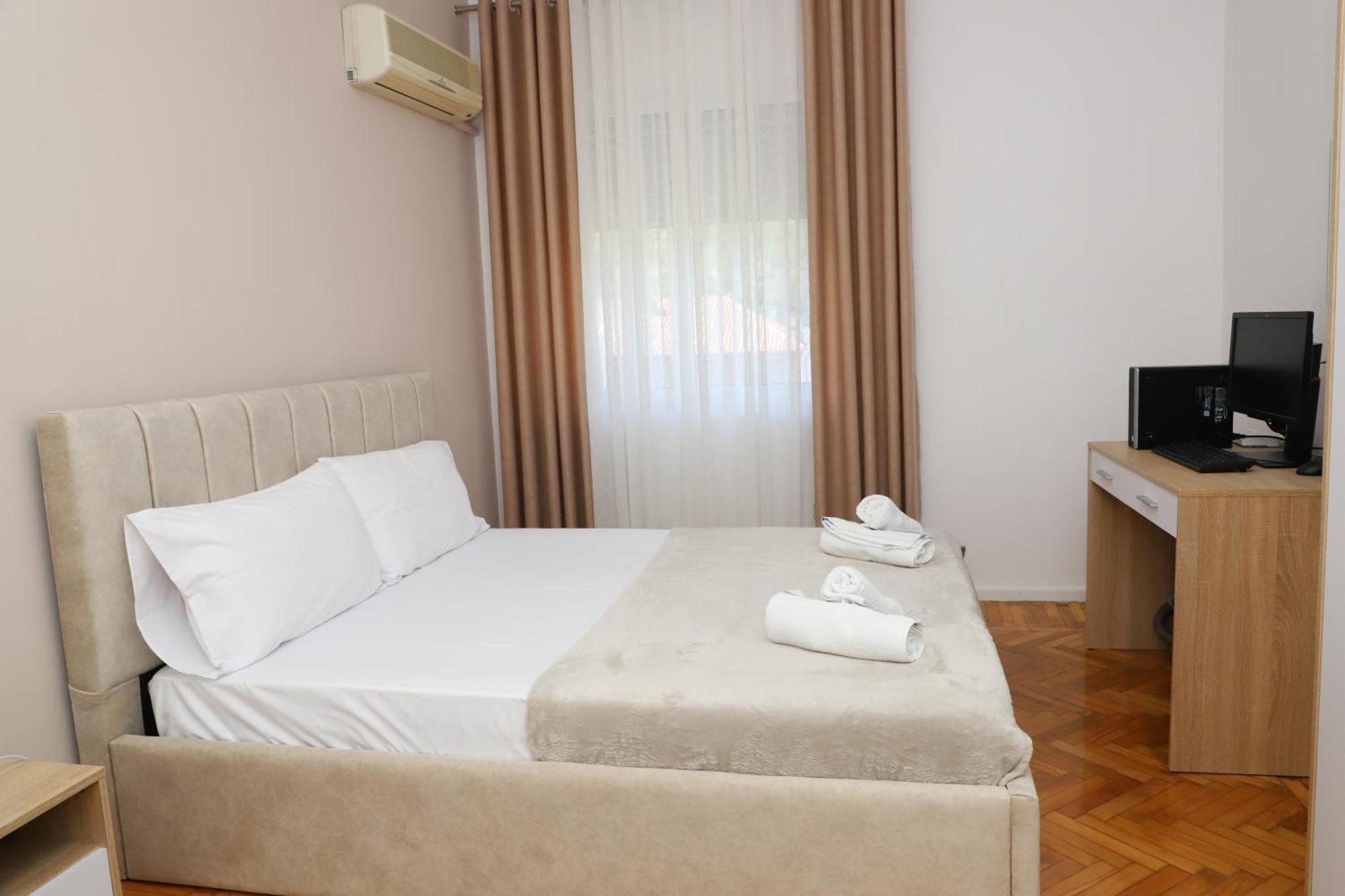 Beratinus Apartment In Berat Center Екстер'єр фото